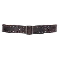 SAINT LAURENT cintura in pelle marrone con borchie d'argento e fibbia ad occhiello 85cm