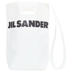 JIL SANDER cremefarbene schwarze Logo-Tasche aus laminiertem Papier