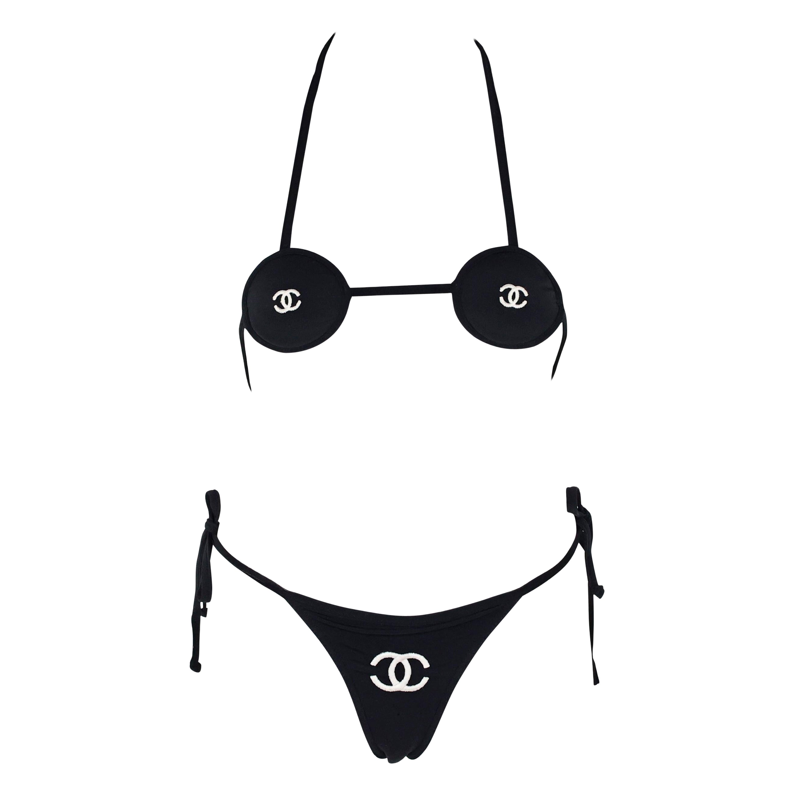 Museum Chanel Spring 1996 Micro bikini