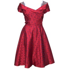 Späte 1940er Jahre Adele Simpson Kirschrotes & blaues Satin-Partykleid