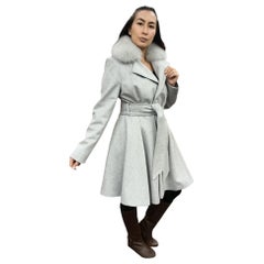 Neuf Loro Piana Manteau gris col en fourrure de renard