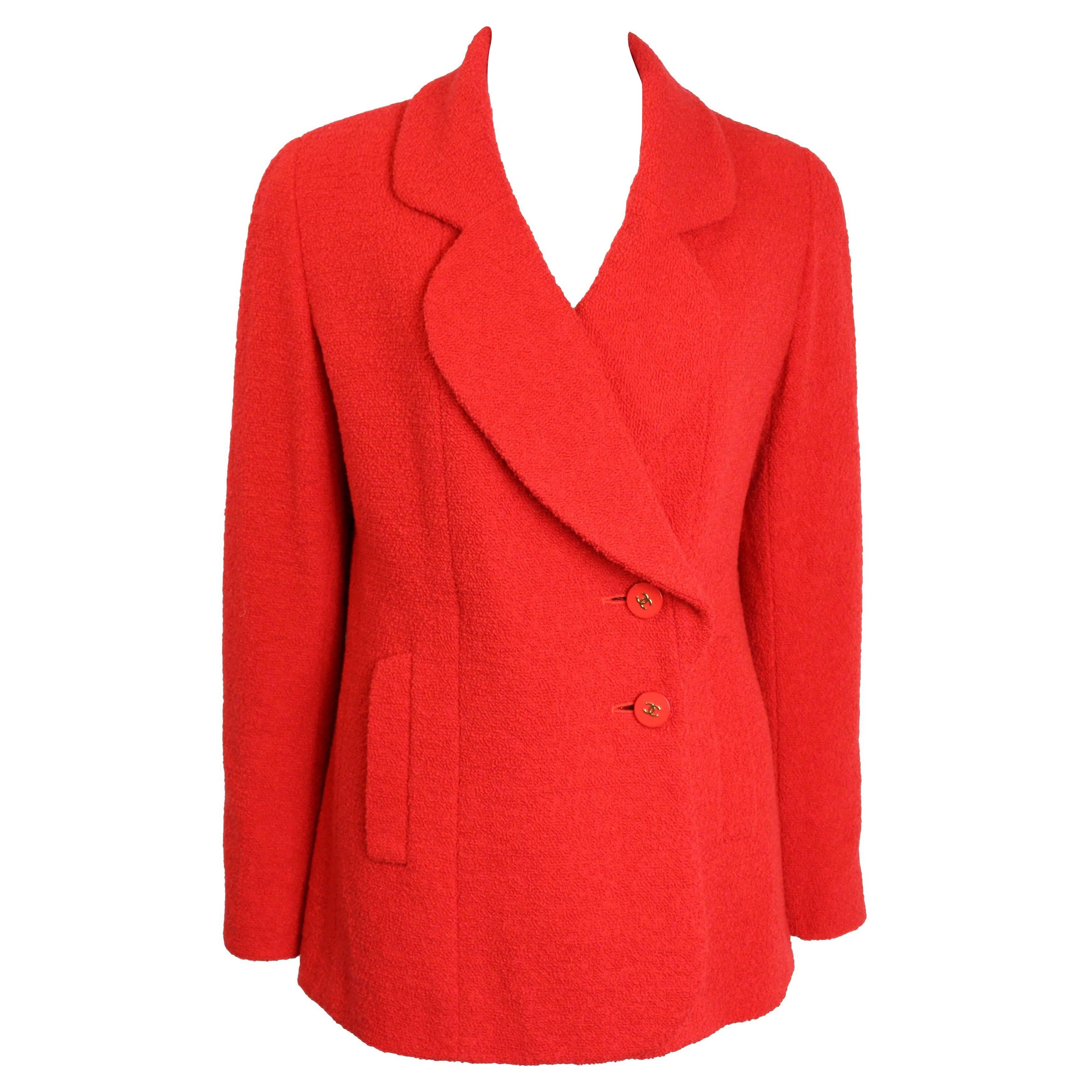 Veste en laine rouge non portée de Chanel