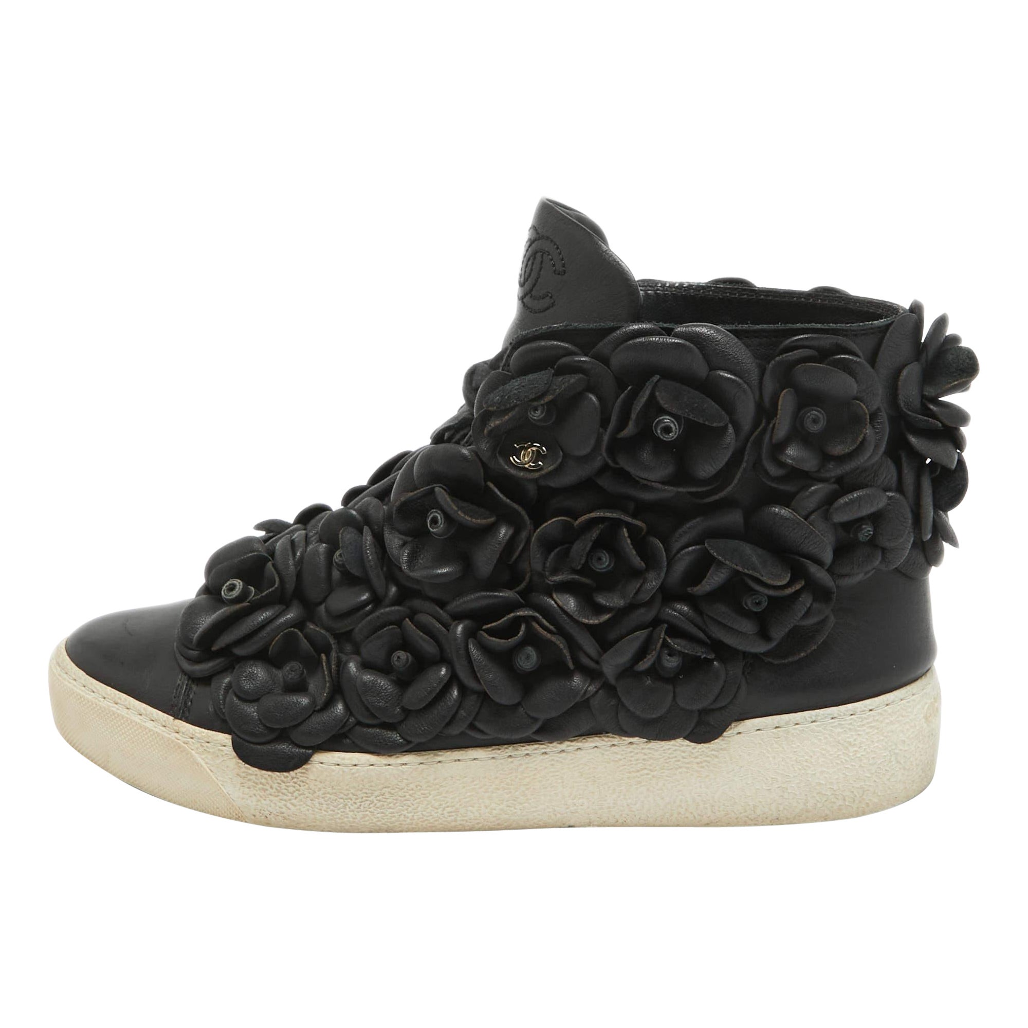 Chanel - Baskets hautes en cuir noir Camelia - Taille 38,5