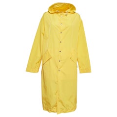 Kenzo Gelber bestickter Nylon-Regenmantel S