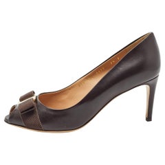 Salvatore Ferragamo Brown Leather Vara Bow Pumps Size 38