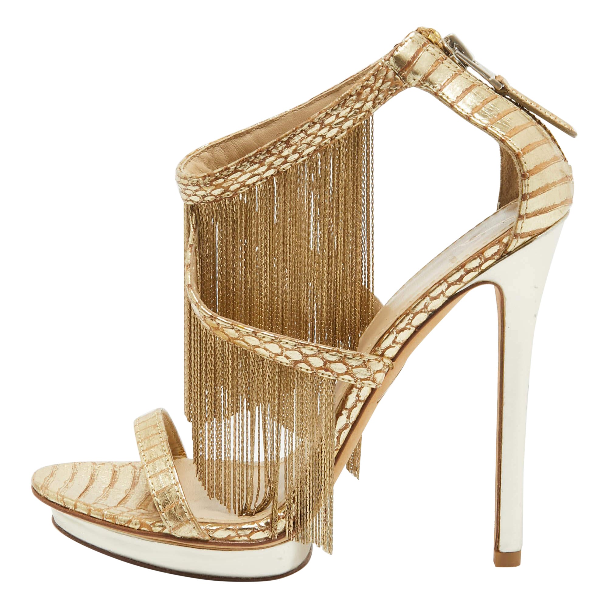 Brian Atwood - Sandali con cinturino alla caviglia in pelle dorata misura 37,5 in vendita