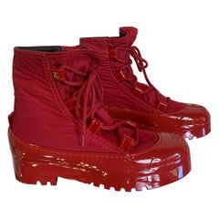 Stivaletti Chanel in nylon rosso