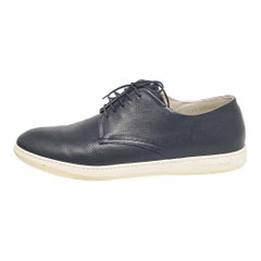 Baskets basses Giorgio Armani bleu marine en cuir perforé, taille 45