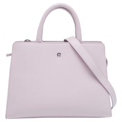 Aigner Tote Cybill in pelle lilla chiaro