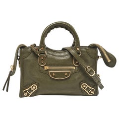 Balenciaga Olivgrüne Nano City Tote aus Leder mit Metallic-Rand