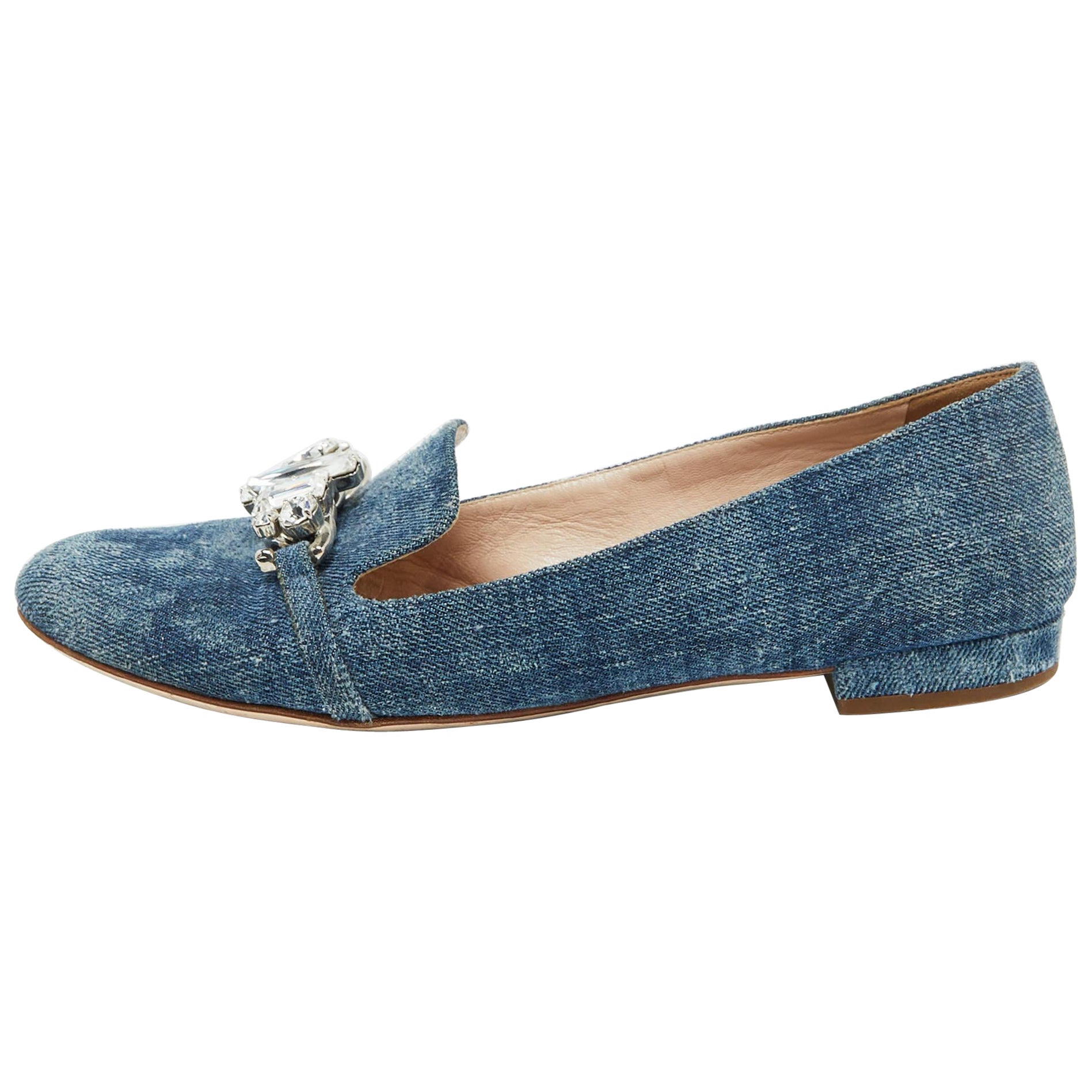 Miu Miu Zapatillas de fumar con adornos de cristal en denim azul Talla 38 en venta