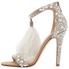 Jimmy Choo - Sandales à bout ouvert ornées de violons en daim beige, taille 36,5