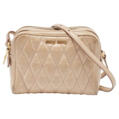 Miu Miu Beige Matelassé Leder Double Zip Kamera Umhängetasche