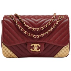 Chanel Rote gesteppte Mini Rock The Corner Klappentasche aus Leder