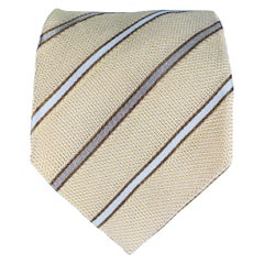 ERMENEGILDO ZEGNA Corbata de seda con textura de rayas diagonales amarillo topo
