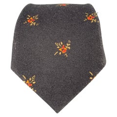 GIVENCHY Corbata de Algodón Floral Negra Roja