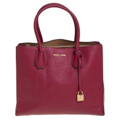 Michael Kors Tote grande Mercer in pelle martellata bordeaux