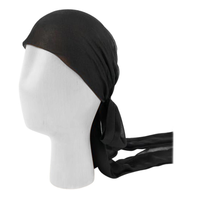 Muslin Turban in Black Silk For Sale