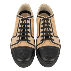 Zapatos de piel negros y beige de Chanel