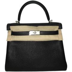 Hermès 2023 Kelly 28 Black Epsom ○ Labellov ○ Buy and Sell