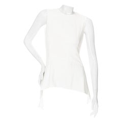 Alexander McQueen Elfenbeinfarbenes ärmelloses gerafftes Top aus Viskosemischung mit Schößchen 2010