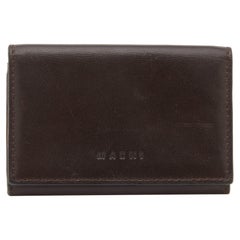 Tarjetero de piel marrón oscuro Marni
