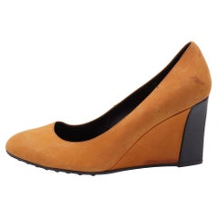 Tod's Keilpumps aus braunem Nubukleder Größe 39