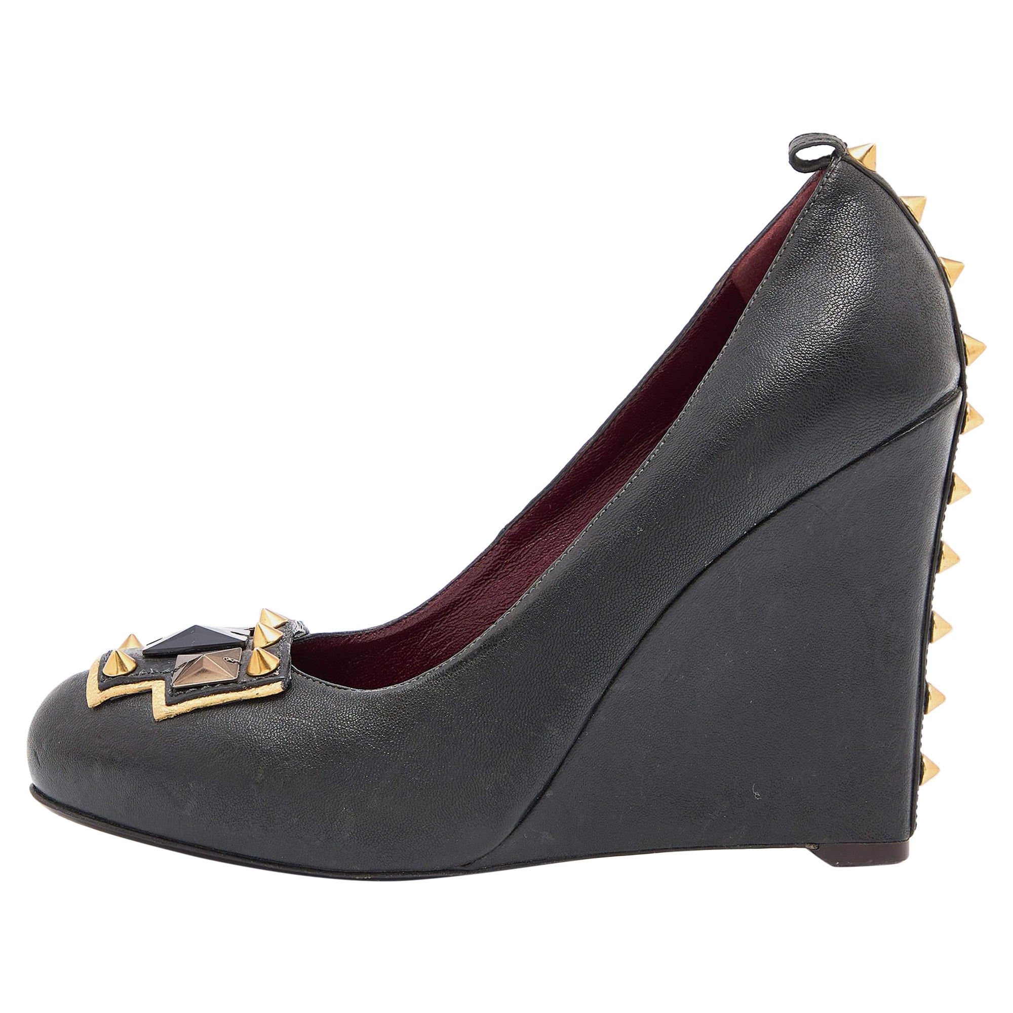Marc by Marc Jacobs Black Leather Embellished Platform Wedge Pumps Size 37 For Sale