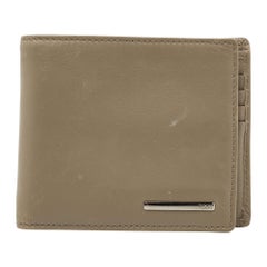 Portefeuille multifonctions en cuir vert olive de Tod's