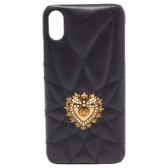 Dolce & Gabbana iPhone XS Etui aus schwarzem Leder mit Heiligem Herz