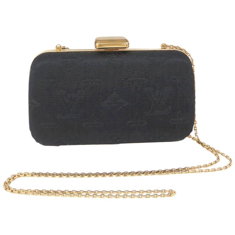 lv black clutch bag