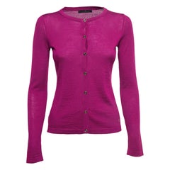 CH Carolina Herrera Lila gestrickte Strickjacke mit Knopfleiste XS