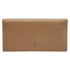 CH Carolina Herrera Beige Leder-Brieftasche mit umklappbarer Kontinentalklappe aus Leder