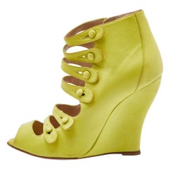 Oscar de la Renta Yellow Leather Caged Ankle Length Wedge Sandals Size 37.5