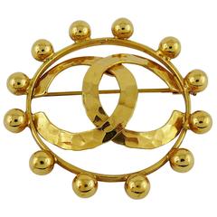 Chanel Vintage 1990 Massive Gold Toned CC Brooch 12