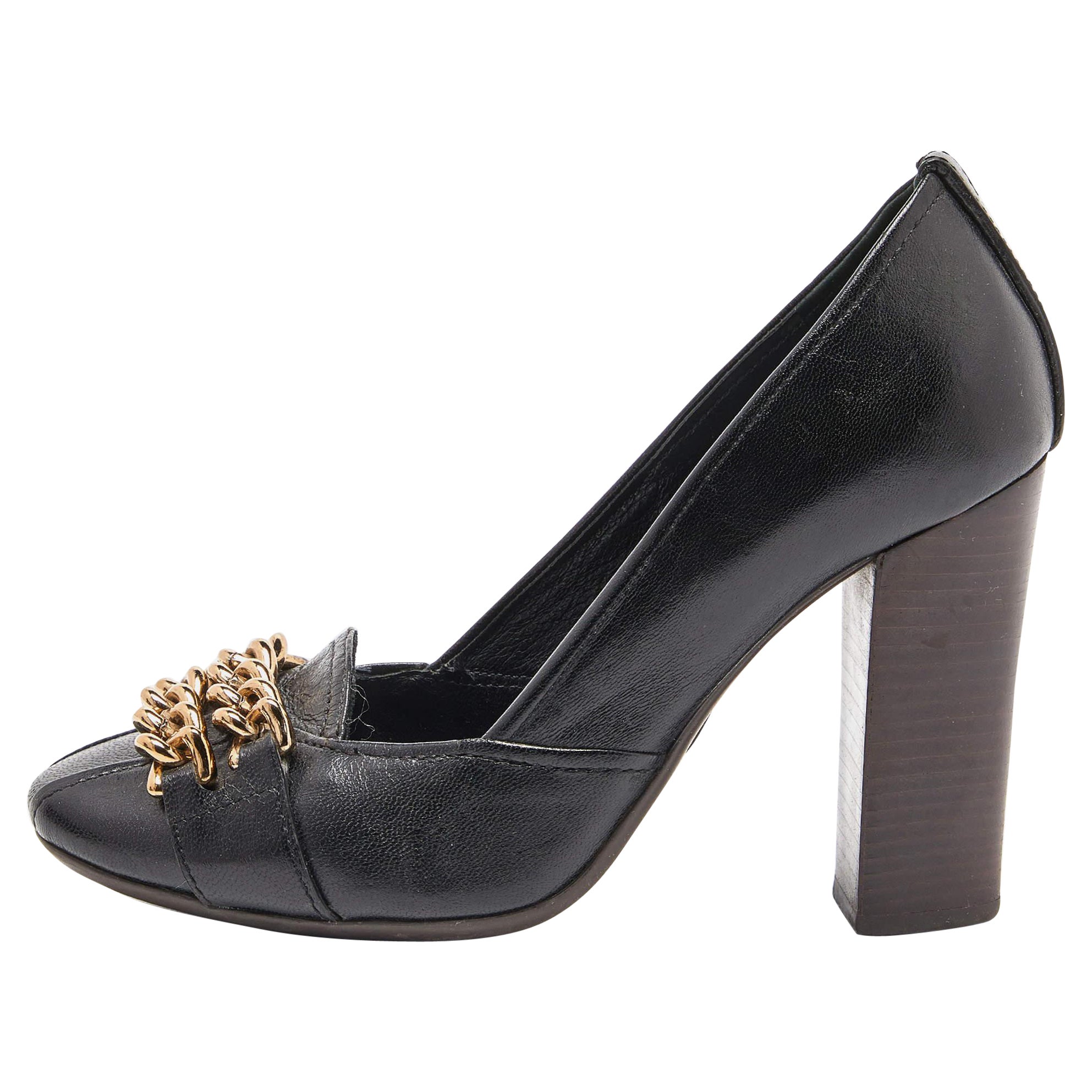 Tory Burch Black Leather Hana Metal Chain Block Heel Pumps Size 38.5 For Sale