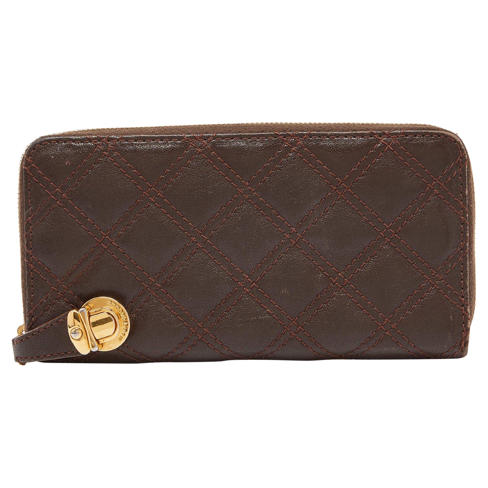 Marc Jacobs Brown Quilted Leather Deluxe Zip Around Wallet For Sale