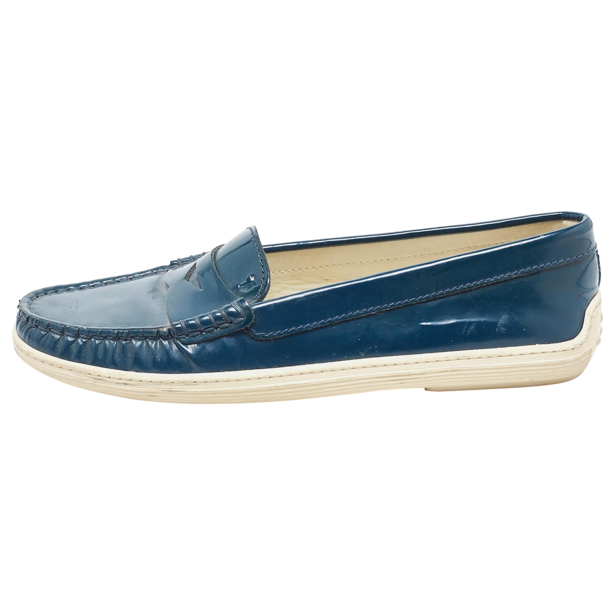 Tod's Teal Patent Leather Penny Loafers Size 35 For Sale