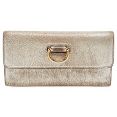 Cartera Continental de Piel Plateada Burberry
