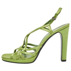 Prada Grüne Satin Riemchensandalen mit offener Zehe und Slingback aus Satin Größe 40
