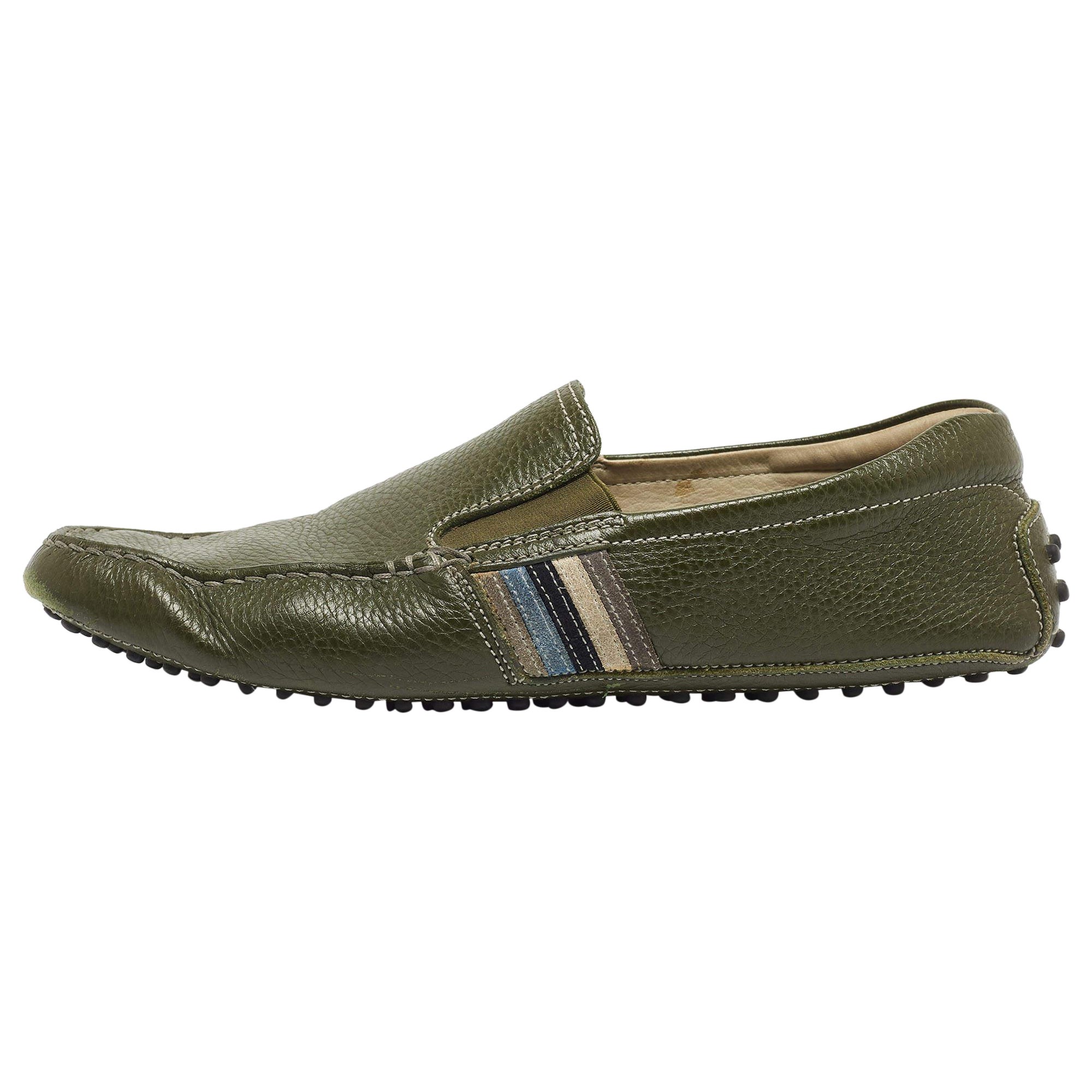 Tod's Green Leather Slip On Loafers Size 43 For Sale