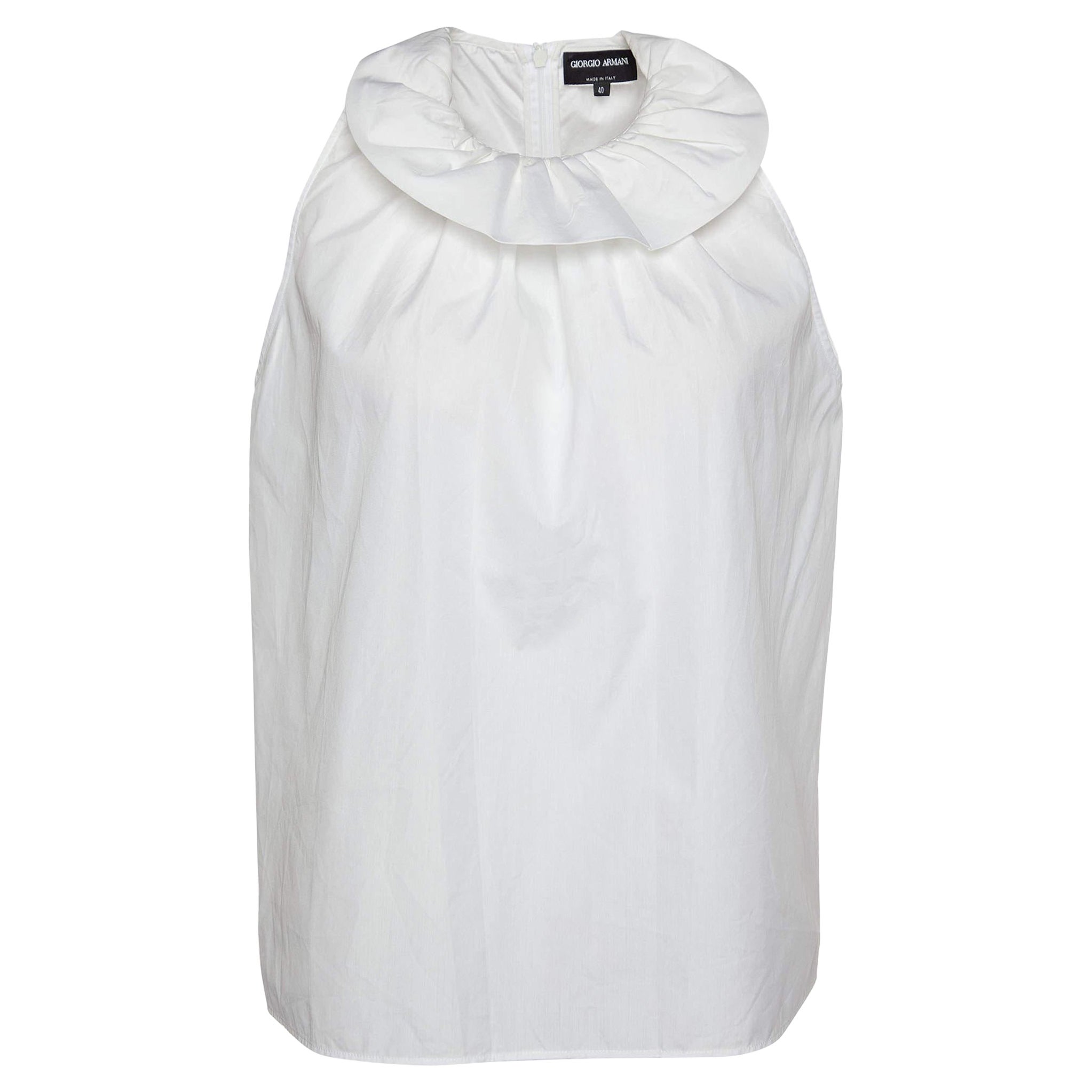 Giorgio Armani White Top senza maniche con scollo a balze in cotone S. in vendita
