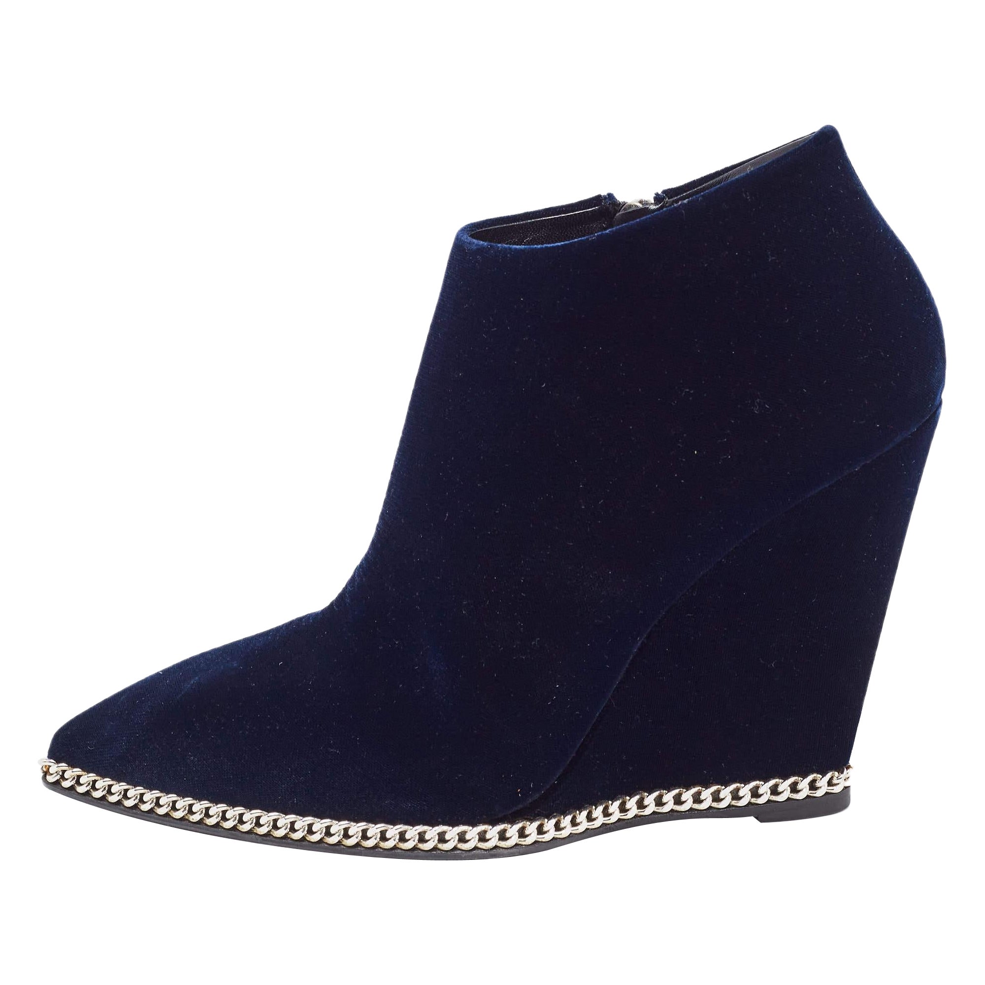 Giuseppe Zanotti Navy Blue Chain Link Ankle Boots Size 41 For Sale
