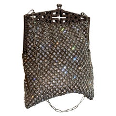 1920er Jahre Art Deco Abend aus Strass Mesh mit Strass  Tasche mit Laubsägearbeit Rahmen.
