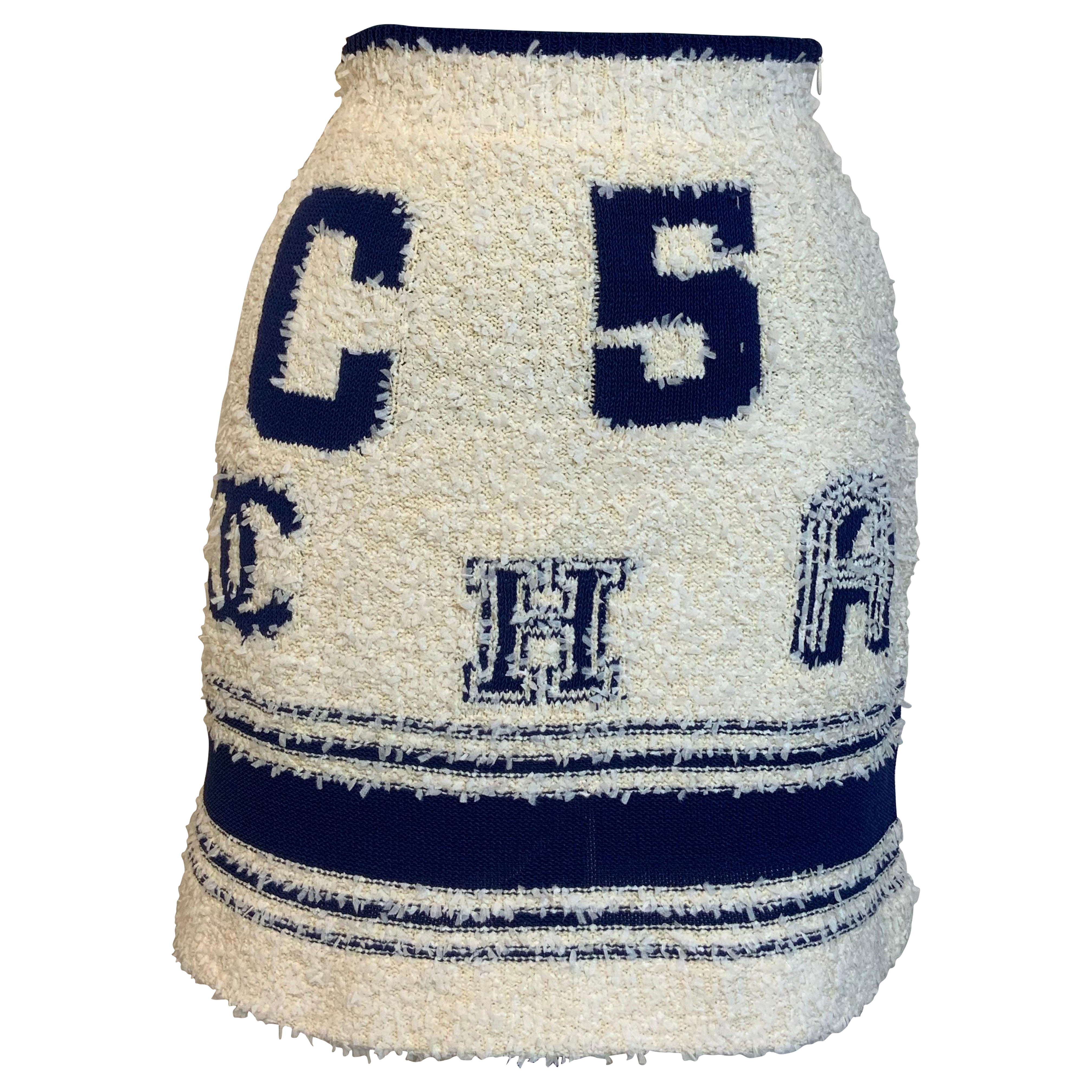 Chanel 2019 White Rue Cambon Tweed skirt For Sale