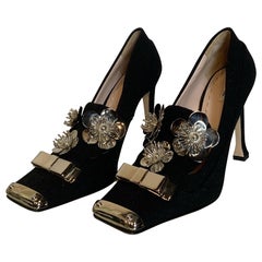 Bombas Miu Miu Otoño 2010 flor negra
