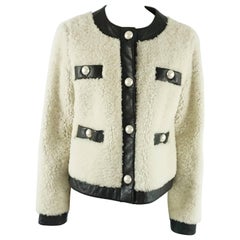 Moschino C&C Jacke aus Shearling und Leder mit Perlenknöpfen aus Kunstperlen - 8