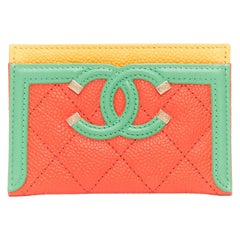 CHANEL red yellow green tricolor caviar leather filigree CC logo carhdolder