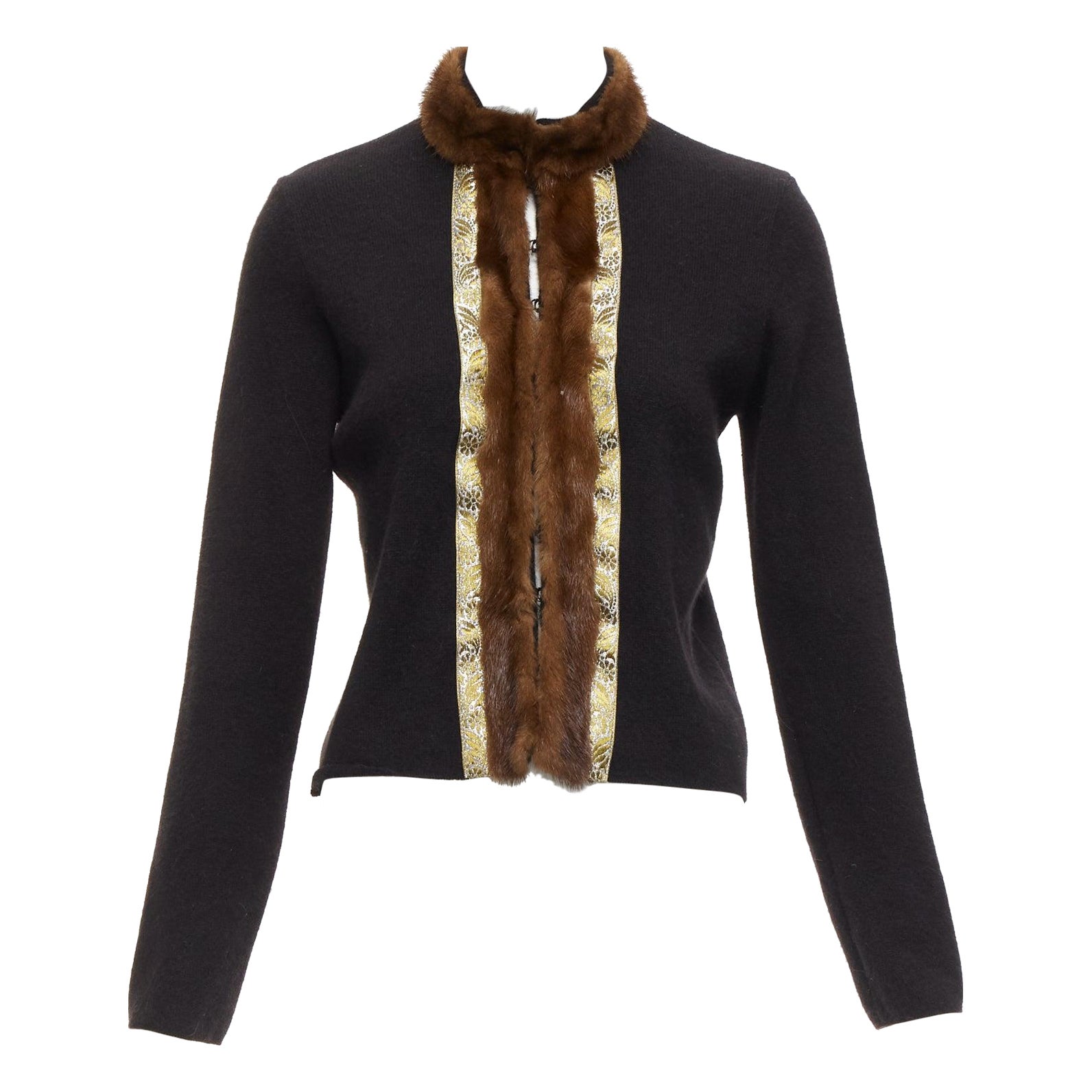 What is a ribbed sweater?