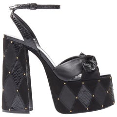 SAINT LAURENT Paige 85 Laufsteg Schwarze Patchwork-Plateausandalen mit Nieten EU38
